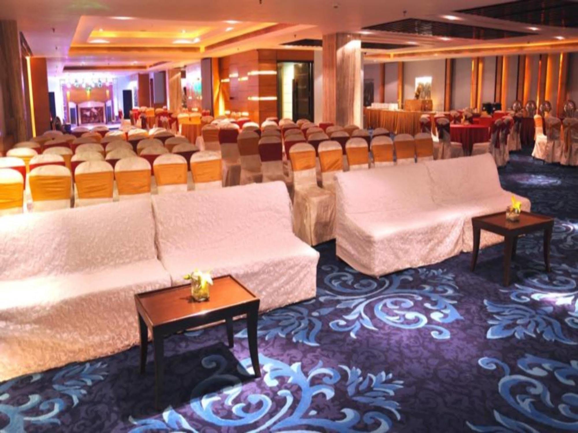 Fortune Sector 27, Noida - Member Itc Hotels' Group Екстериор снимка